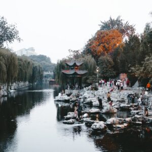 [Shandong] Jinan Ming Lake + Baotu Spring + Thousand Buddha Mountain Private One Day Tour